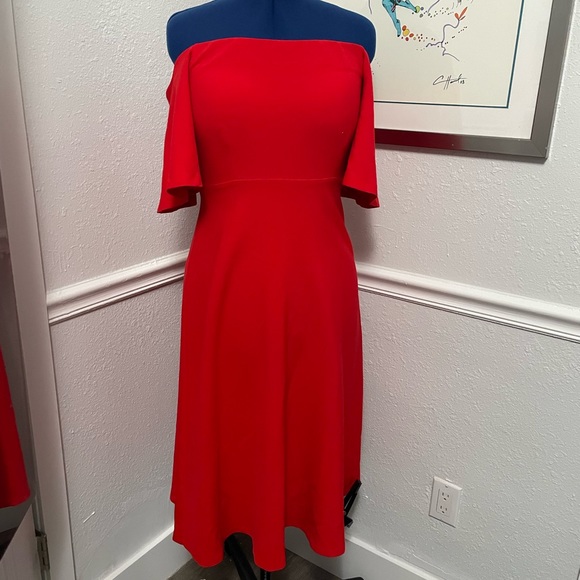 Red off the shoulder cocktail dress - Picture 2 of 3